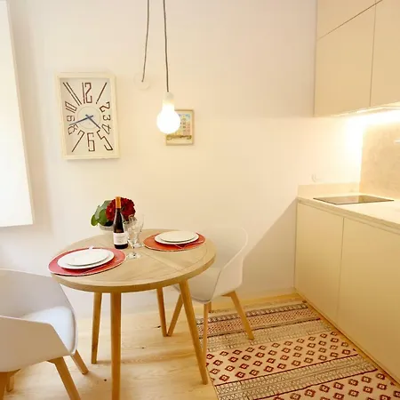 Enjoy Graca 1 Apartment *